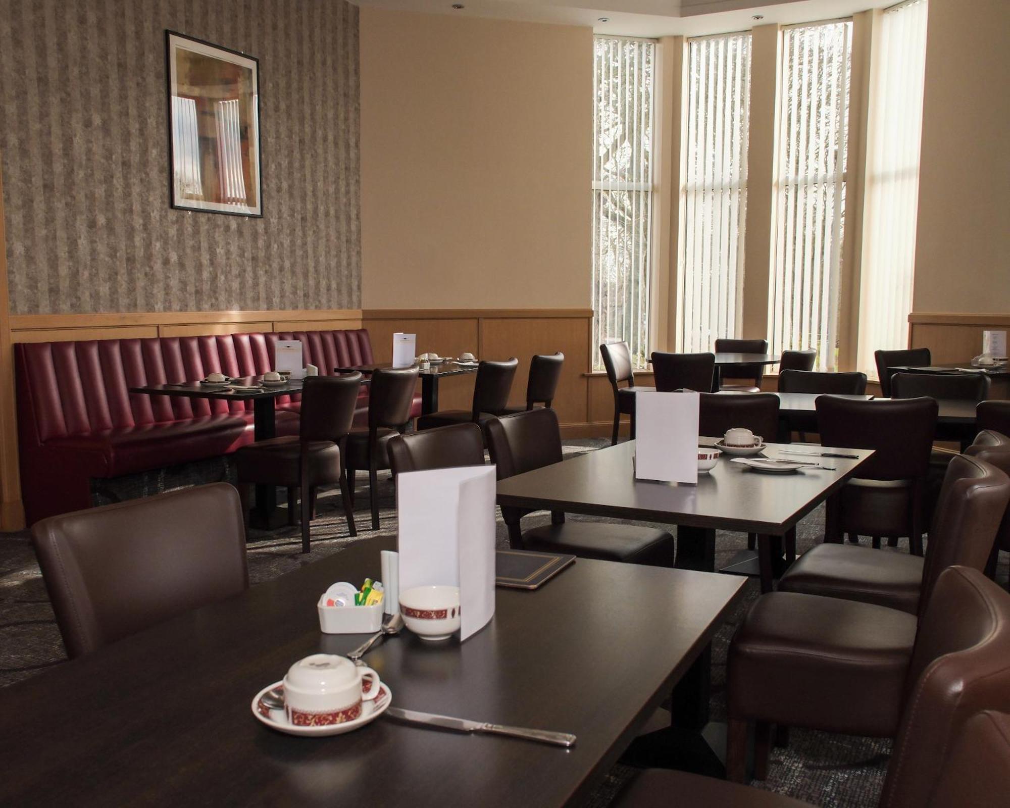 Station Hotel Ellon Exterior foto